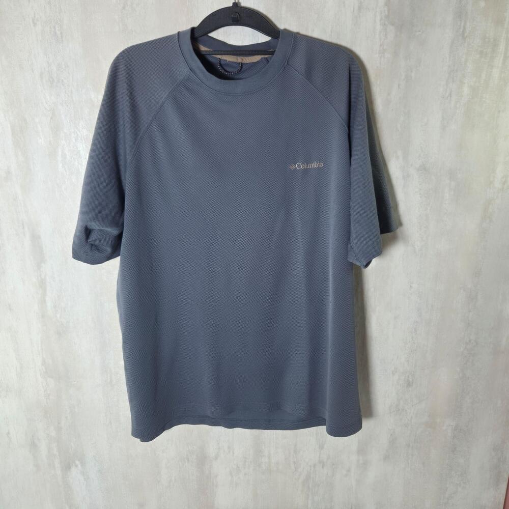 Columbia Shirt Mens Large Gray Mesh Short Sleeve Athletic Hiking Running Tee Top